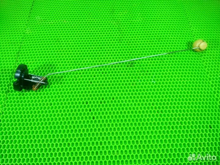 Датчик уровня топлива Audi 80 b3