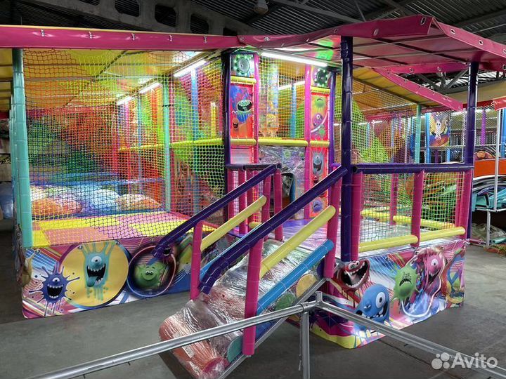 Мобильный игровой лабиринт «Сухой аквапарк»