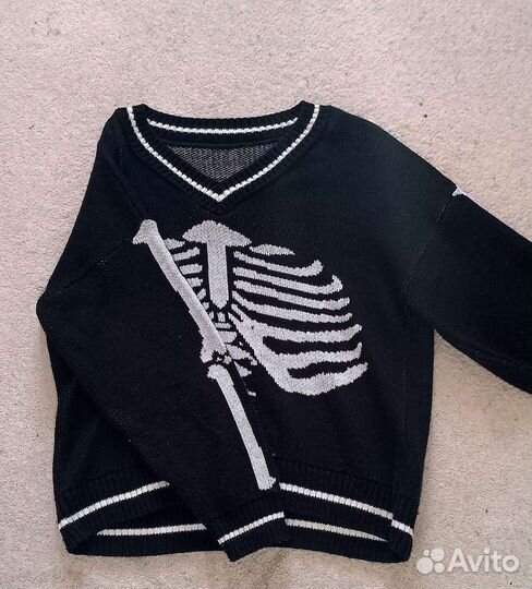 Свитер женский оверсайз