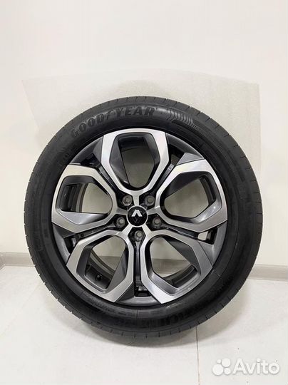 Новые Renault Kadjar, Arkana, Nokian 215/55 R18