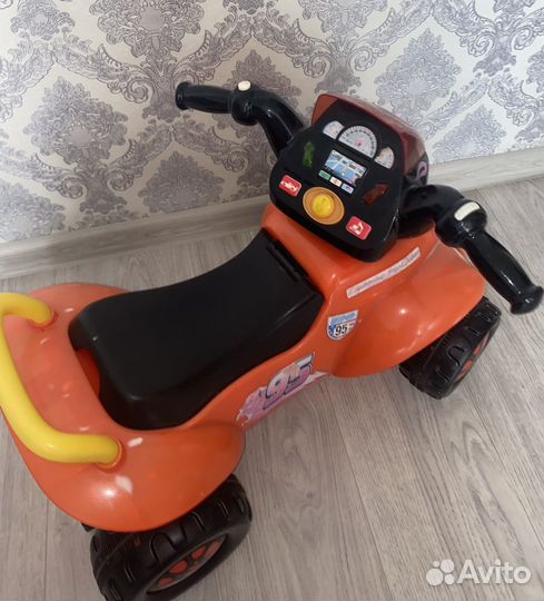 Машинка музыкальная