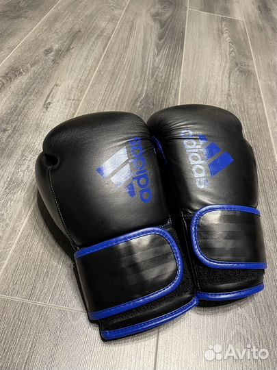 Боксерские перчатки 12 oz adidas