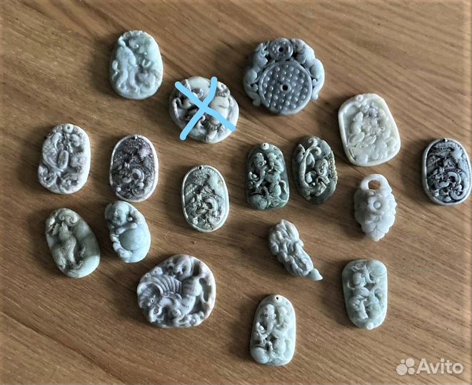 Китай, амулеты из жадеита