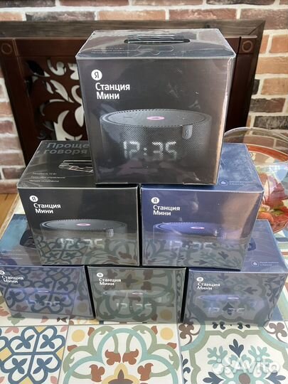 Яндекс станция мини с часами новая