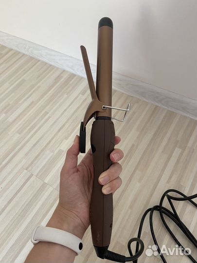 Профессиональная плойка для завивки волос