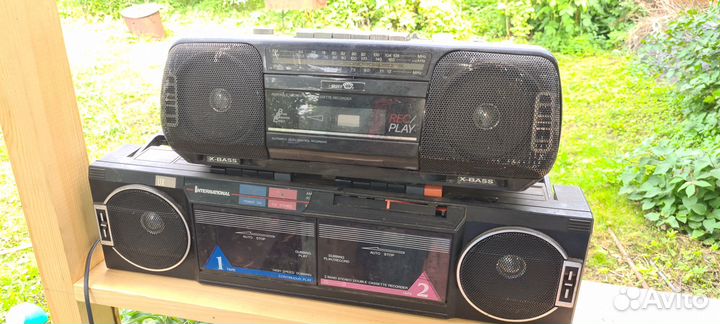 Кассетный магнитофон