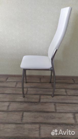 Стулья кухонные новые