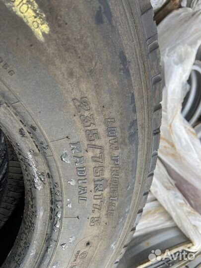Грузовые шины б/у Bridgestone 235/75/R17.5