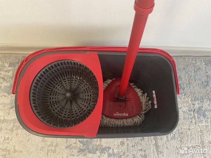 Швабра с ведром и отжимом vileda