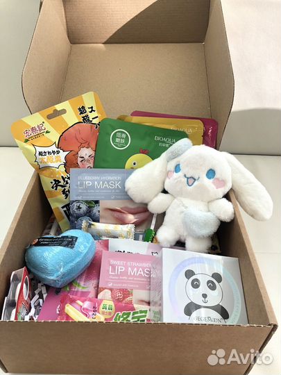 Подарочный бокс на 8 марта для возлюбленной