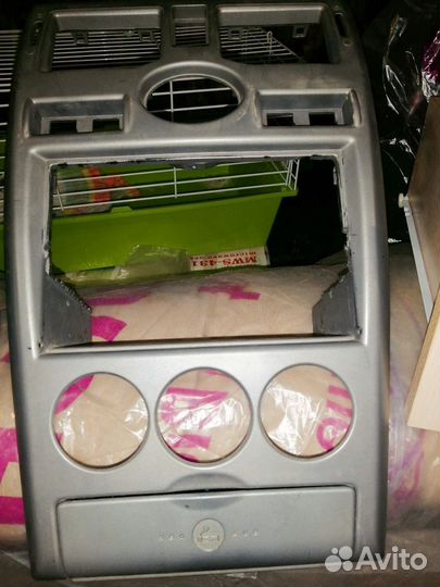 Консоль Priora 1