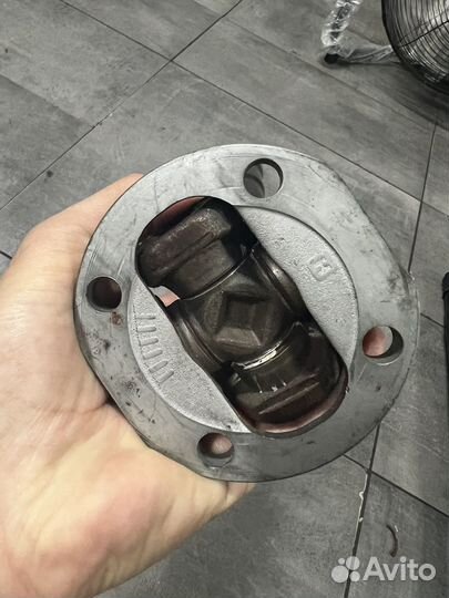 Кардан передний на Мерседес w213