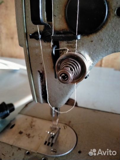 Швейная машина 1022