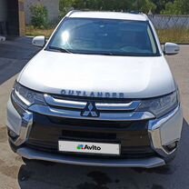 Mitsubishi Outlander 2.0 CVT, 2018, 125 000 км, с пробегом, цена 2 200 000 руб.