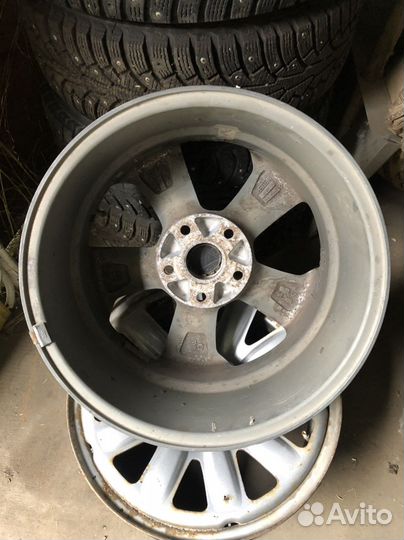 Литой диск Volkswagen R16