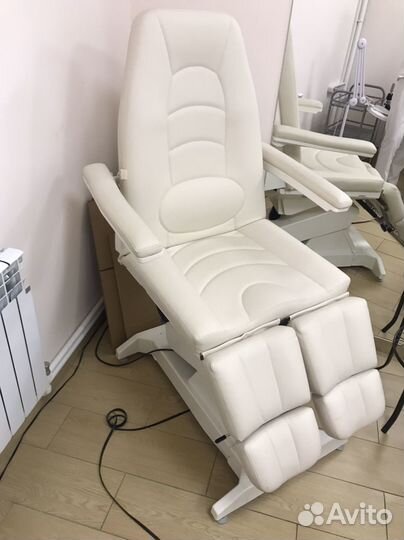 Футпрофи 3 Педикюрное кресло 3 электромотора