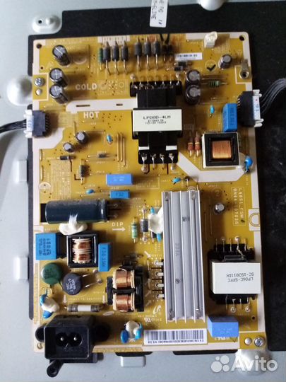 BN44-00703G UE48J5500AU