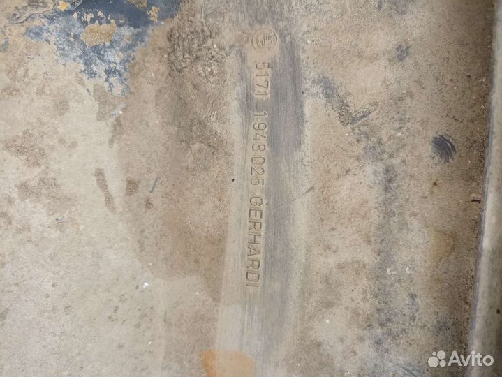 Накладка на порог BMW 7 серии Е32