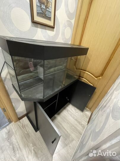 Аквариум с тумбой