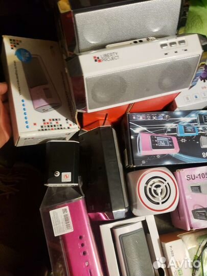 Портативные колонки (35шт) после закрытия точки