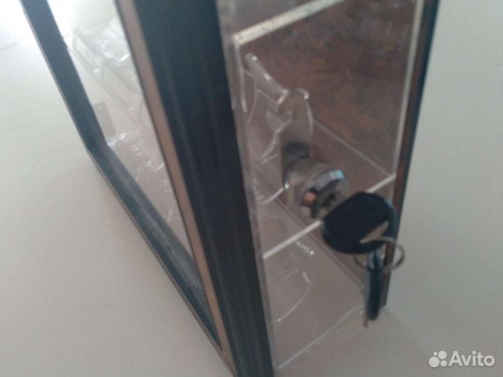 Фирменный бокс пьер карден для 12 зажигалок