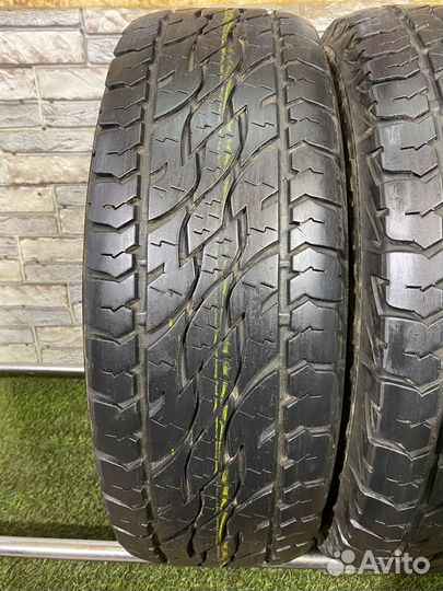 Bridgestone Dueler A/T 235/75 R15
