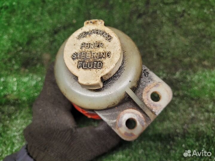 Бачок гур Mitsubishi Pajero Io