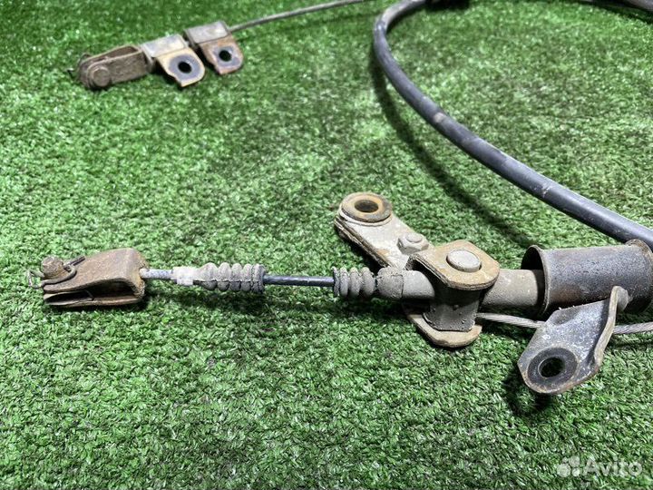 Трос стояночного тормоза Toyota Hilux Surf KZN185