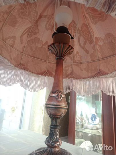 Настольная лампа времен СССР