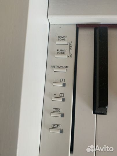 Цифровое пианино Yamaha YDP-S34