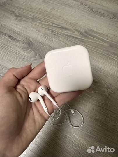 Наушники apple