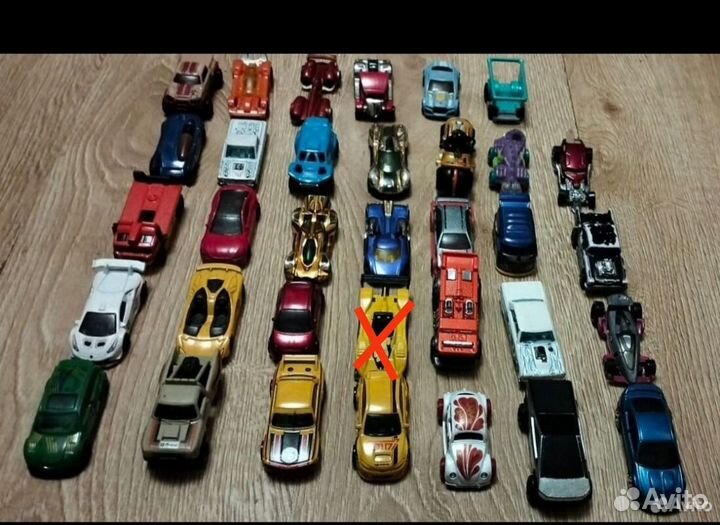 Машинки Hot wheels разные