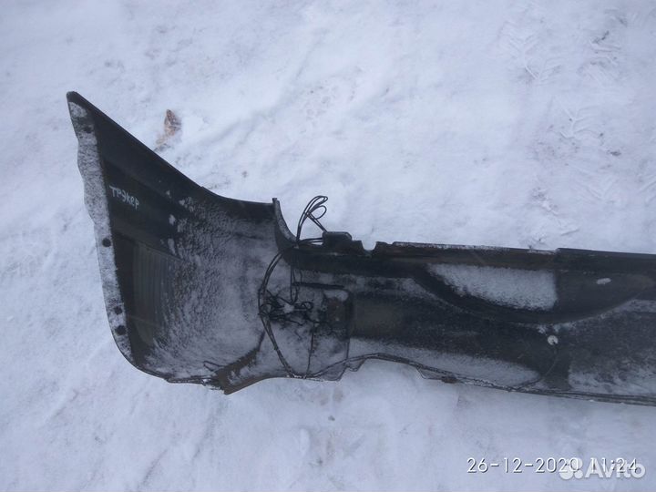 Бампер задний на Шевроле Трекер 2003 года