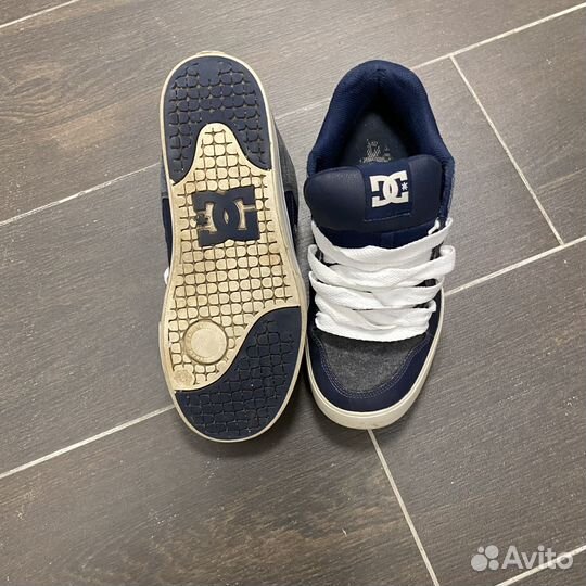 Dc shoes osiris globe circa adio etnies fallen