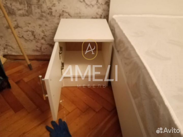 Тумба прикроватная