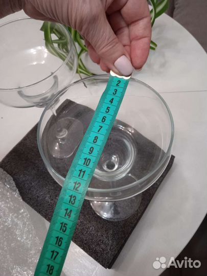 Продаются креманки на тонкой ножке. 6 штук