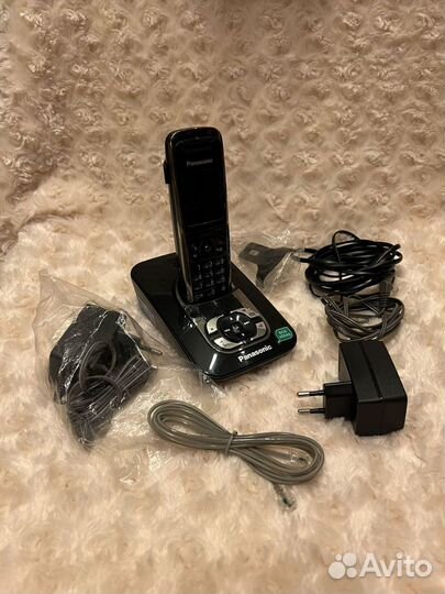 Радиотелефон Panasonic KX-TG8421