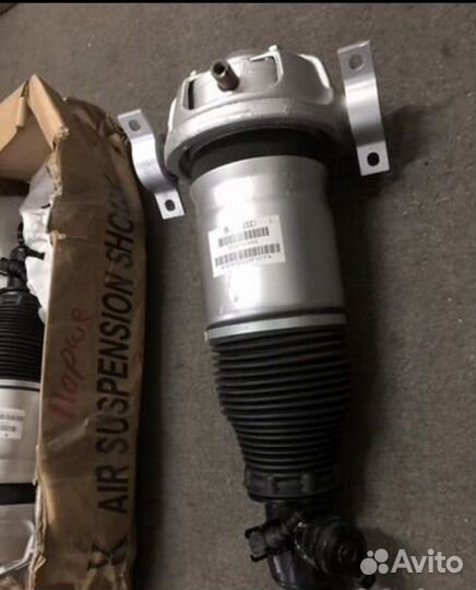 Задняя пневмостойка VW Touareg порше Cayenne