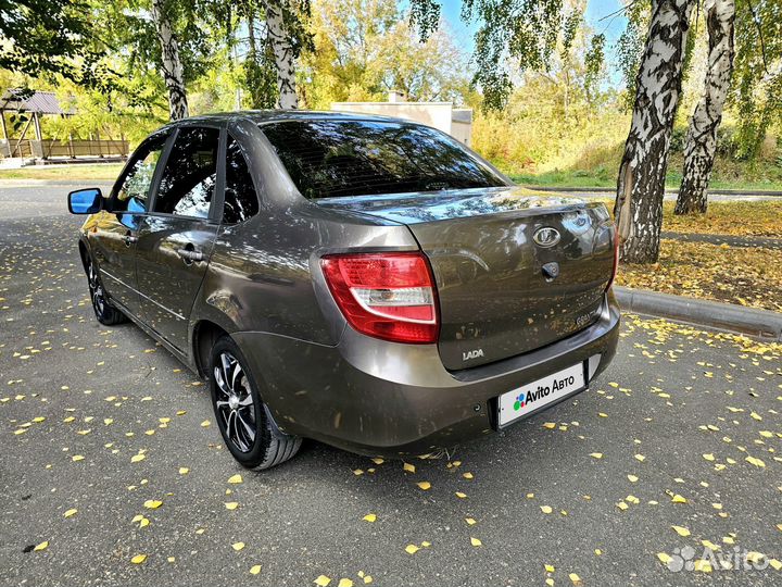 LADA Granta 1.6 МТ, 2013, 140 255 км