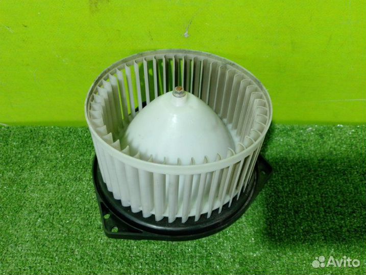 Мотор печки honda stepwgn RG1 K20A 2008 Перед