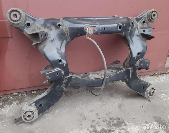 Задний подрамник Infiniti M25 M37 M56 Q70 Y51