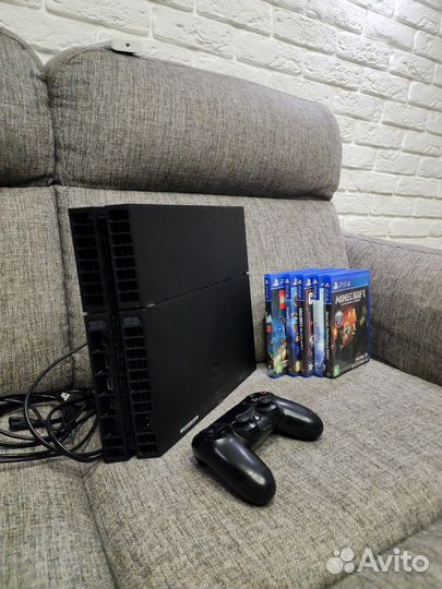 Sony PS4 + лиц. диски + приставка