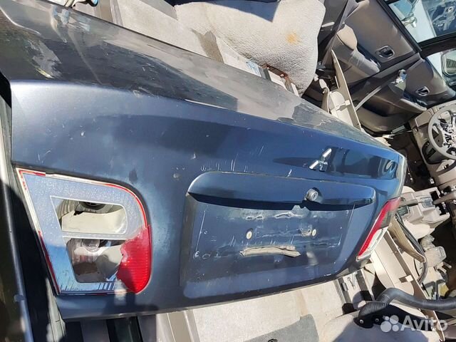Крышка багажника mitsubishi carisma 2001год