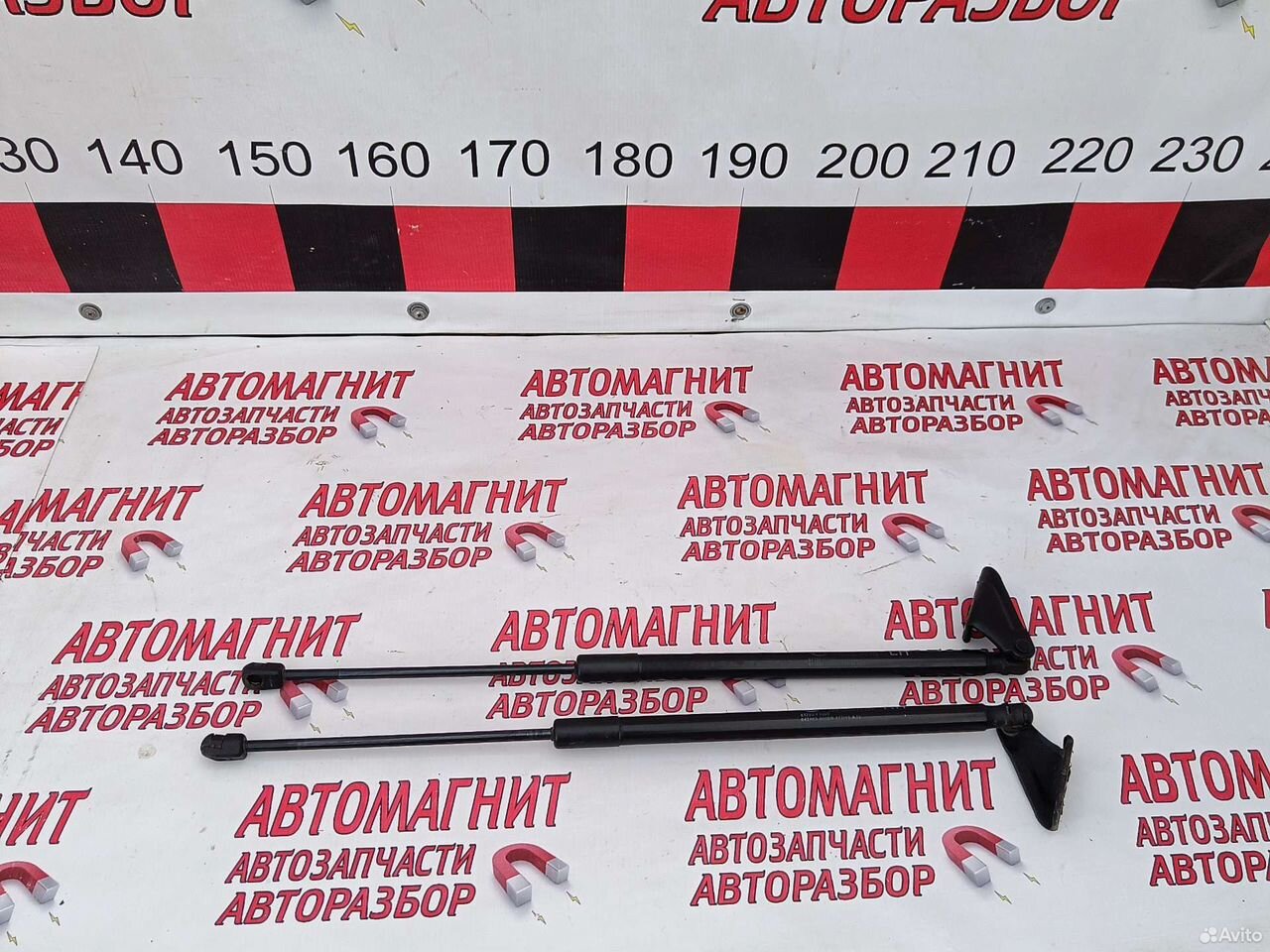 Упор крышки багажника Киа Спортейдж 4 Ql 16 н.в