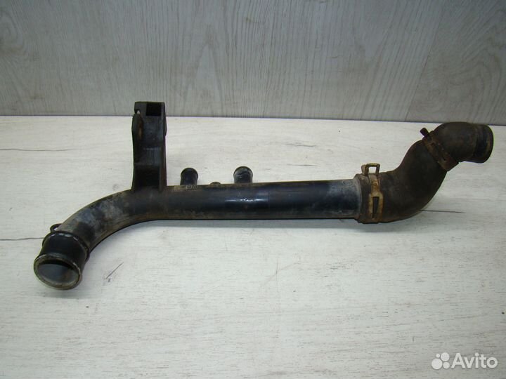 Патрубок системы охлаждения Opel Corsa B Опель