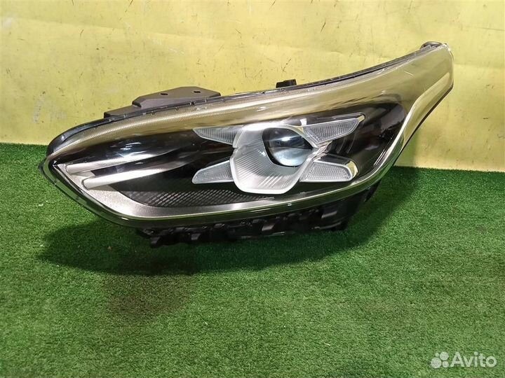 Фара левая LED Kia Cerato 4 BD 2018