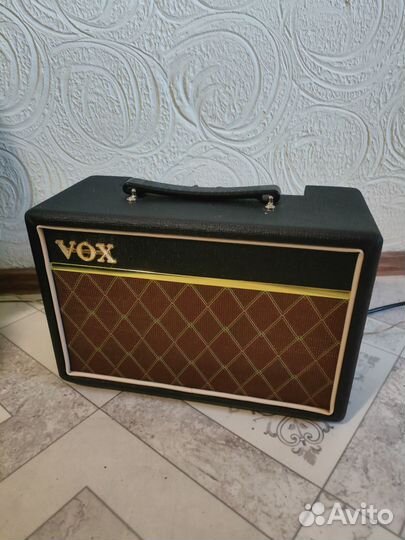 Гитарный комбоусилитель vox pathfinder 10
