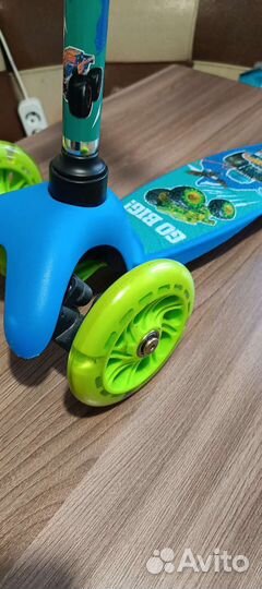 Самокат детский трехколесный
