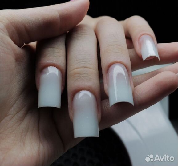 Маникюр с покрытием гель-лак