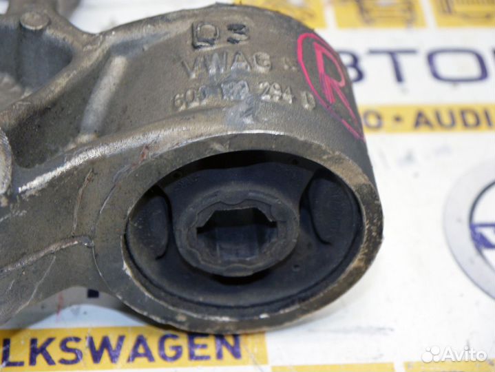 Кронштейн переднего подрамника правый VW Поло4